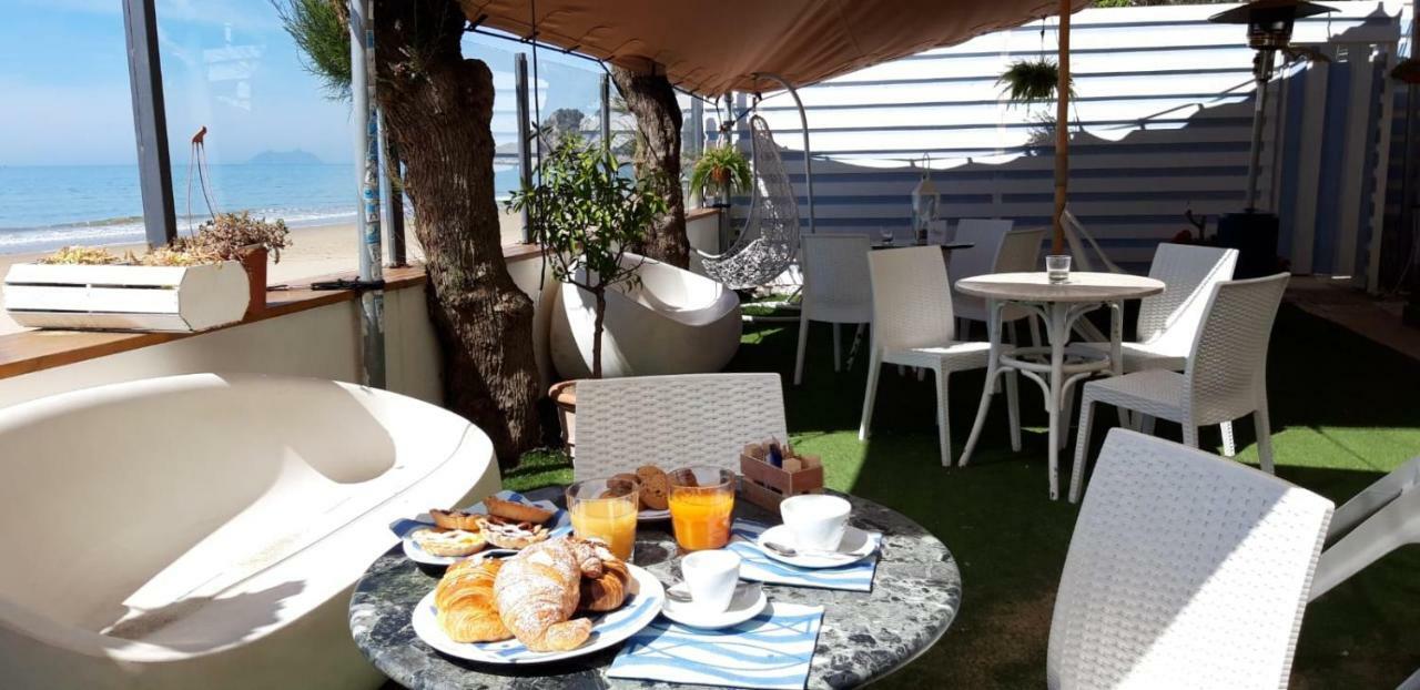 Bungalow Minonthebeach Гаета Екстер'єр фото